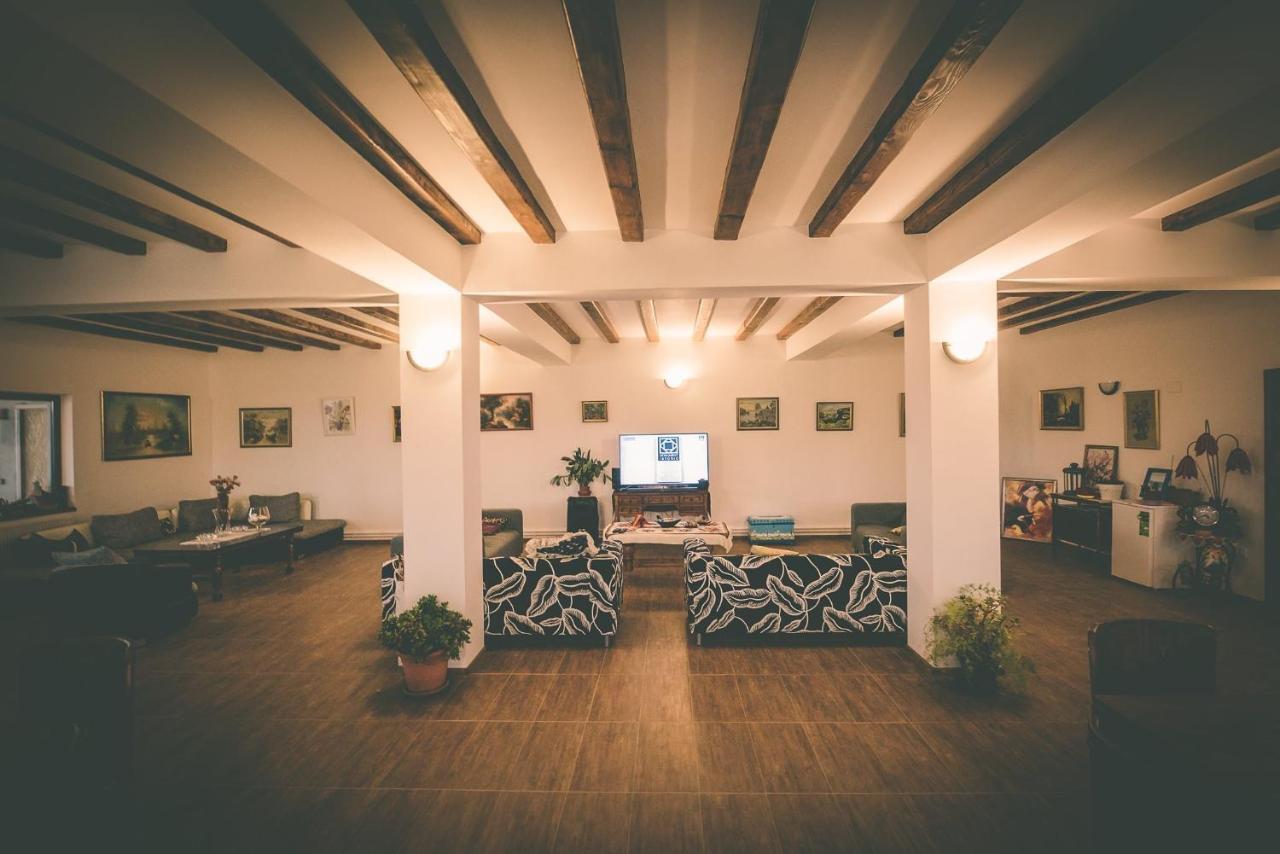 Casa Vera, Tudor Vladimirescu Тулча Экстерьер фото